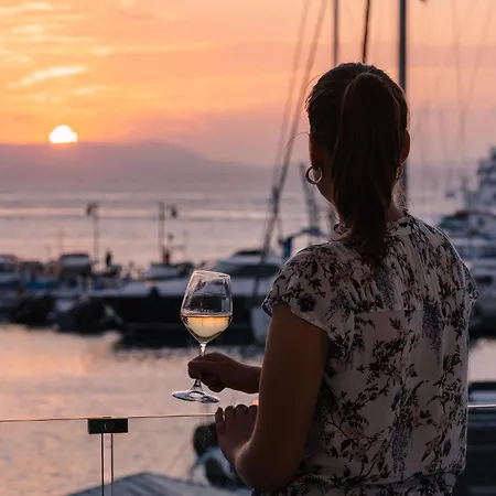 Infinity View Apartment